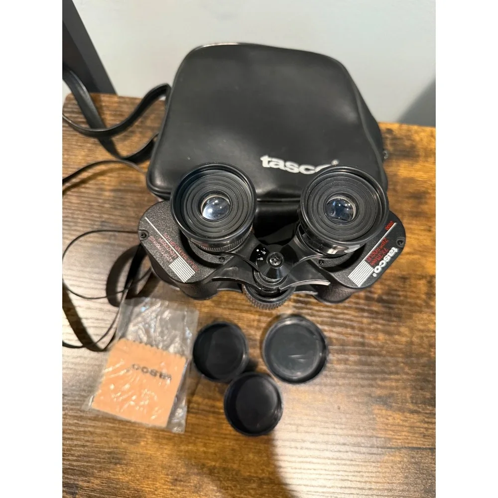Tasco 2000 Zip Focus Binoculars 7x35mm Fully Coated Optics with Case Black